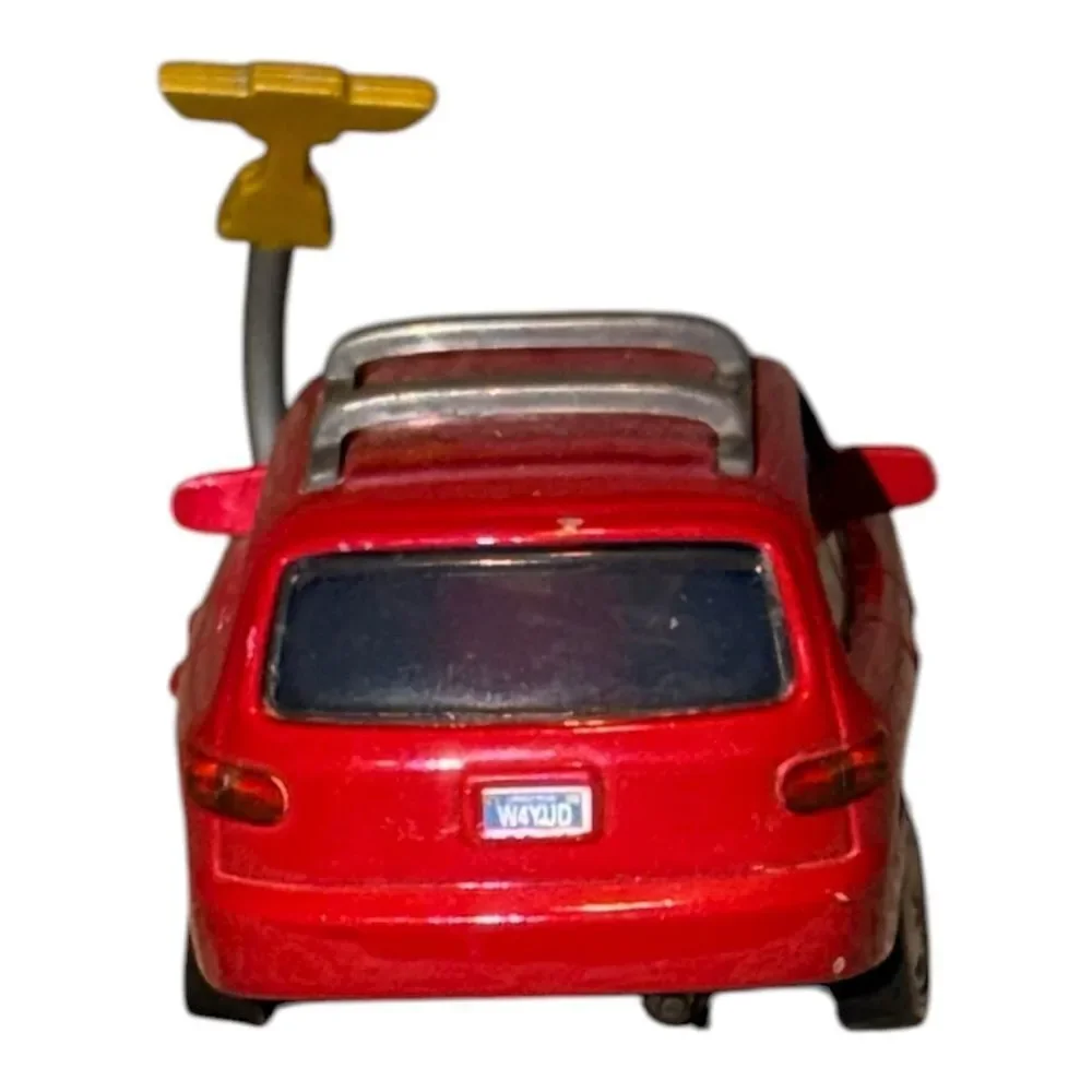 Disney Pixar Diecast Cars Kit Revster Red Station Wagon Piston Cup Fan EUC